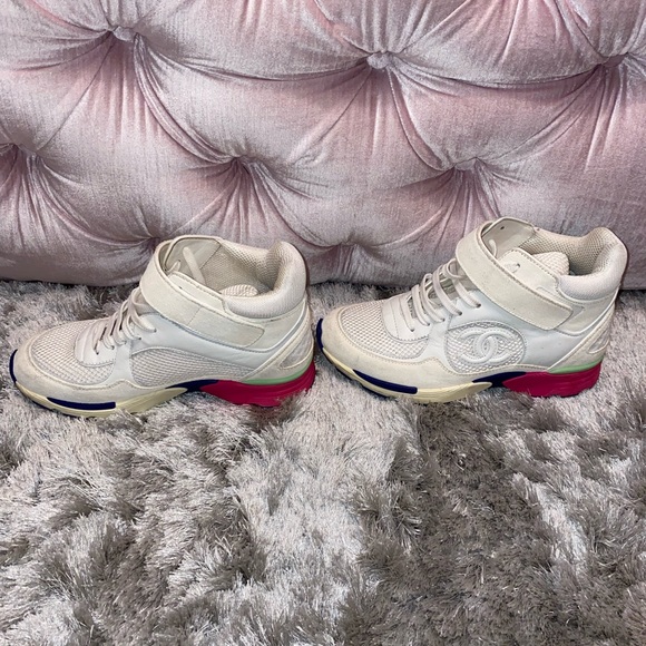 RARE CHANEL TRAINERS. Size 35.5 - Picture 5 of 6